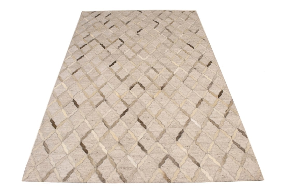 Silver Cowhide 5X8 Modern Leather Rug - 3