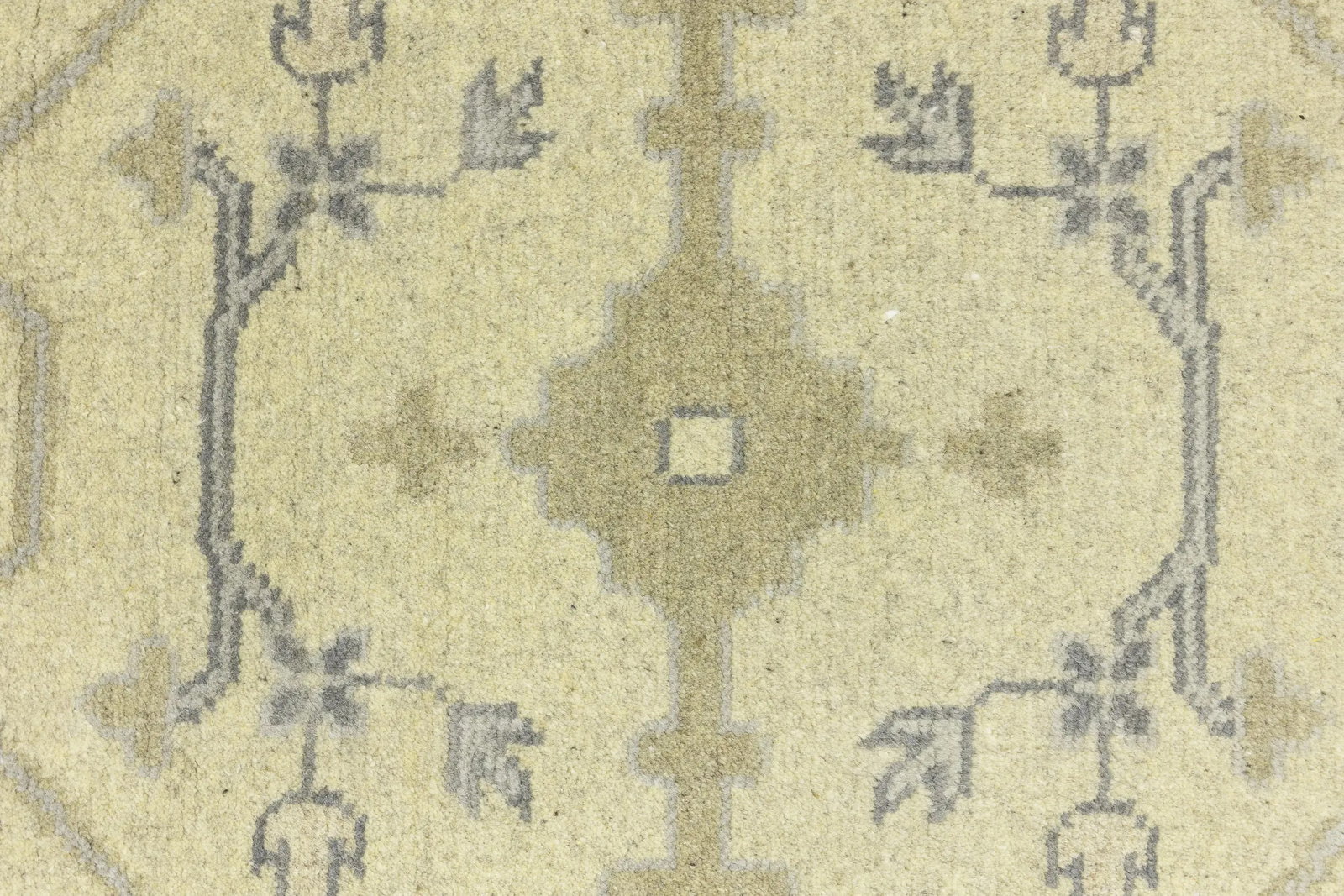 Cream Floral Traditional 8X10 Oushak Oriental Rug - 8