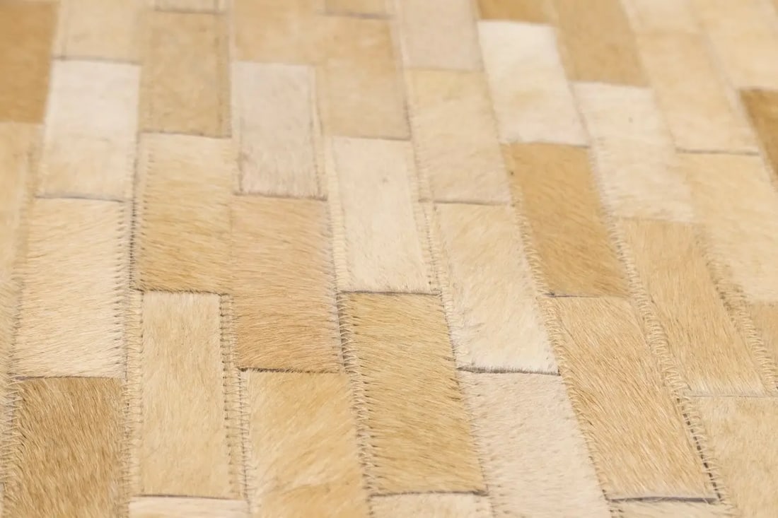 Beige Cowhide 5X8 Modern Leather Rug - 11