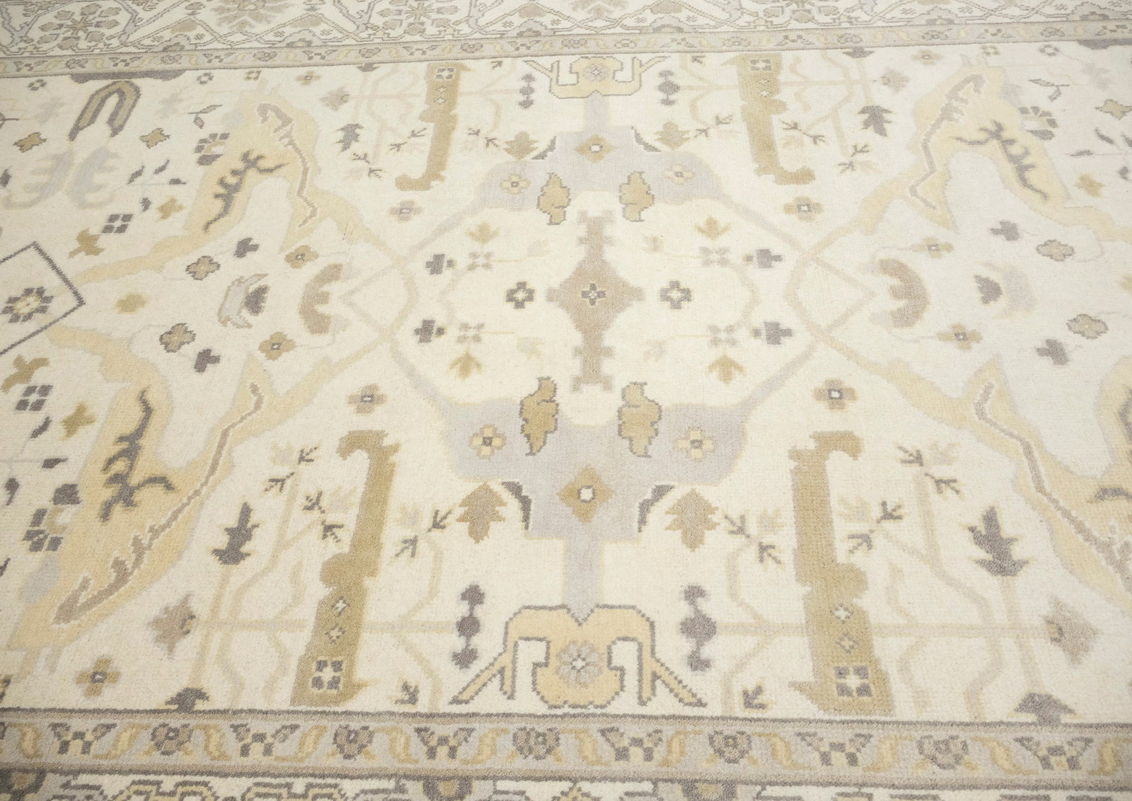 Cream Floral 8X16 Oushak Oriental Rug - 8