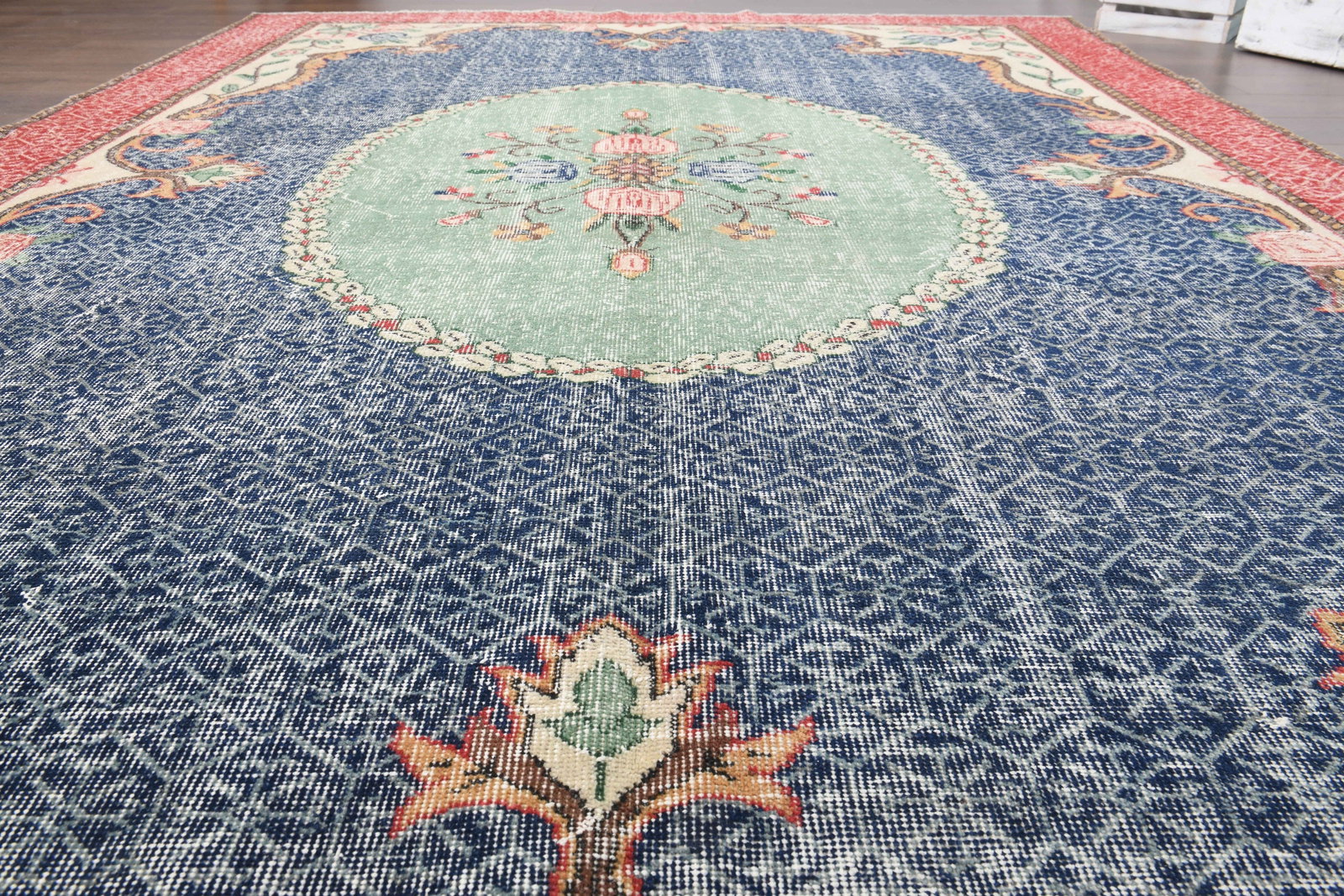 7'3x10'1 ft, MINIMALIST, LUXURY DeCOR: Title: 7'3x10'1 ft, MINIMALIST, LUXURY DeCOR Description: This Turkish one-of-a-kind Vintage Turkish Rug is hand-knotted and handwoven by the most skilled artisans who use pure wool, in muted, natural