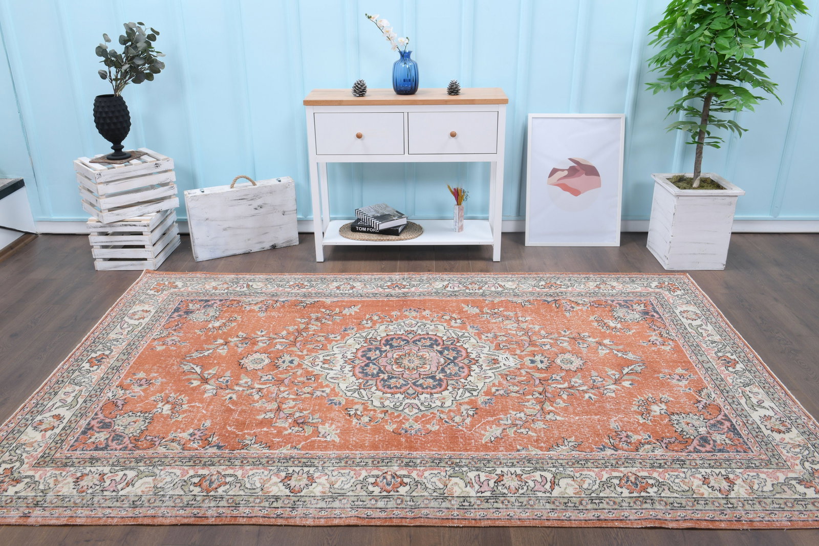 5'7x9'2 ft, SPRING RUG: Title: 5'7x9'2 ft, SPRING RUG Description: This Turkish one-of-a-kind Vintage Turkish Rug is hand-knotted and handwoven by the most skilled artisans who use pure wool, in muted, natural tones, and sty