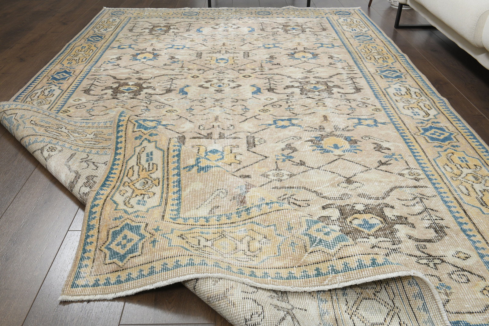 5.7x9.4 ft, TURKISH AREA RUG: Title: 5.7x9.4 ft, TURKISH AREA RUG Description: This Turkish one-of-a-kind Vintage Turkish Rug is hand-knotted and handwoven by the most skilled artisans who use pure wool, in muted, natural tones, a