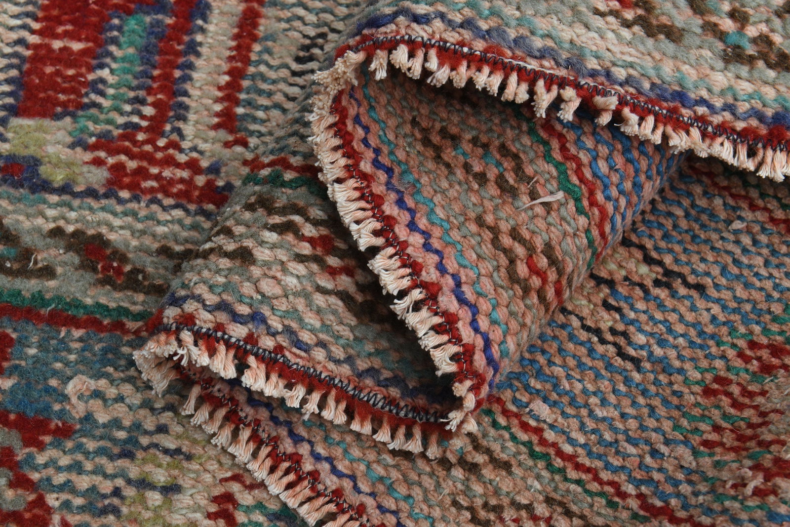 5'6x9 ft, FADED ANTIQUE RUG: Title: 5'6x9 ft, FADED ANTIQUE RUG Description: This Turkish one-of-a-kind Vintage Turkish Rug is hand-knotted and handwoven by the most skilled artisans who use pure wool, in muted, natural tones, an