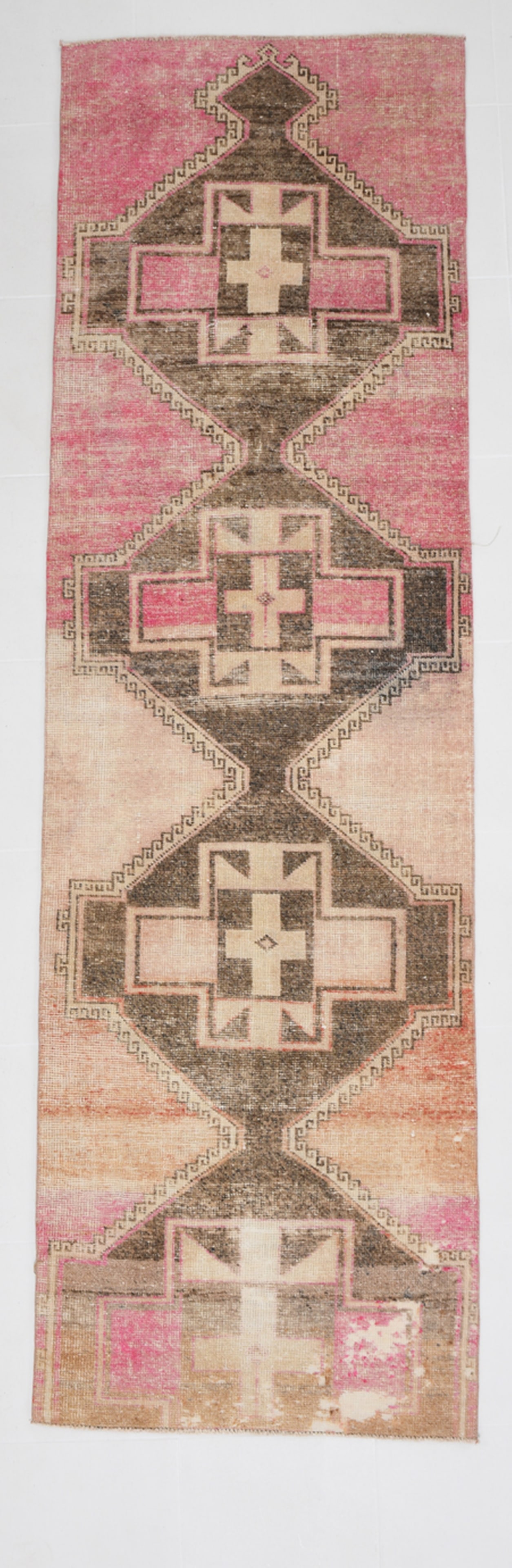 2'11'' x 9'10'' Handmade Vintage Wool Rug - 19882: Title: 2'11'' x 9'10'' Handmade Vintage Wool Rug - 19882 Description:2'11'' x 9'10'' Handmade Vintage Wool Rug - 19882 Origin:Turkiye Date/Period:1960-90 Materials:Wool,Cotton Dimension:2'11''x9'10'' 