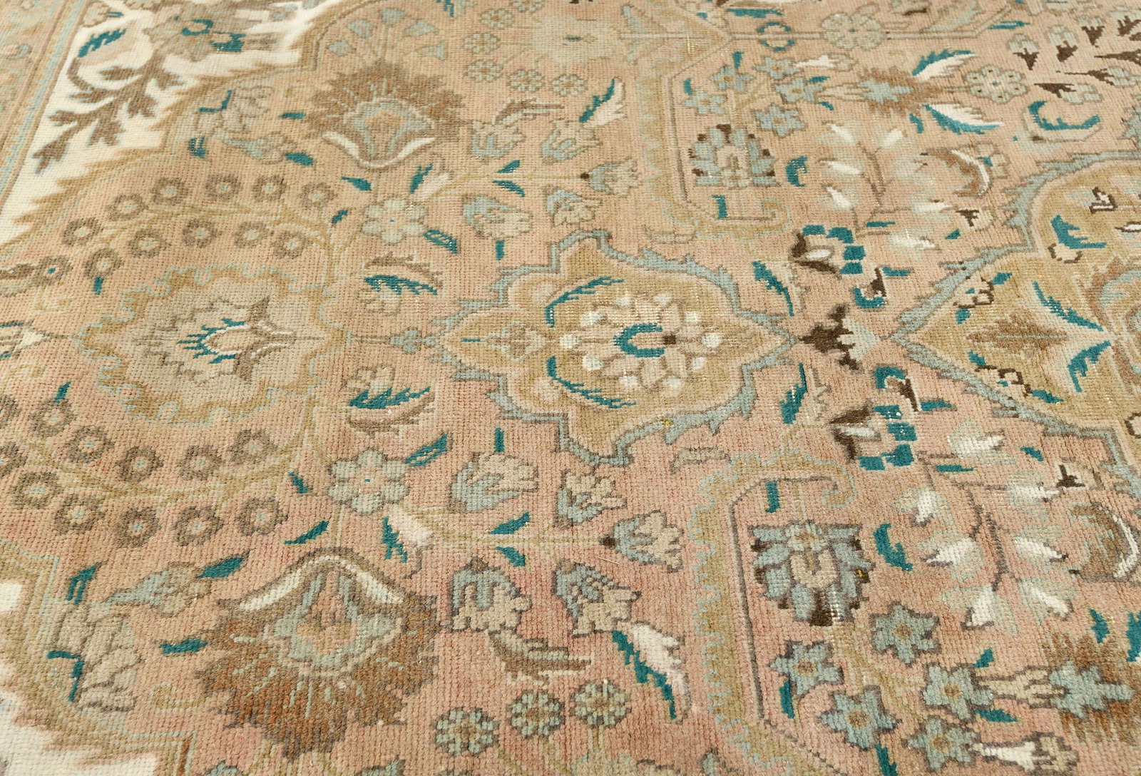 Antique Muted Tan Floral 10X13 Distressed Vintage Oriental Rug - 7