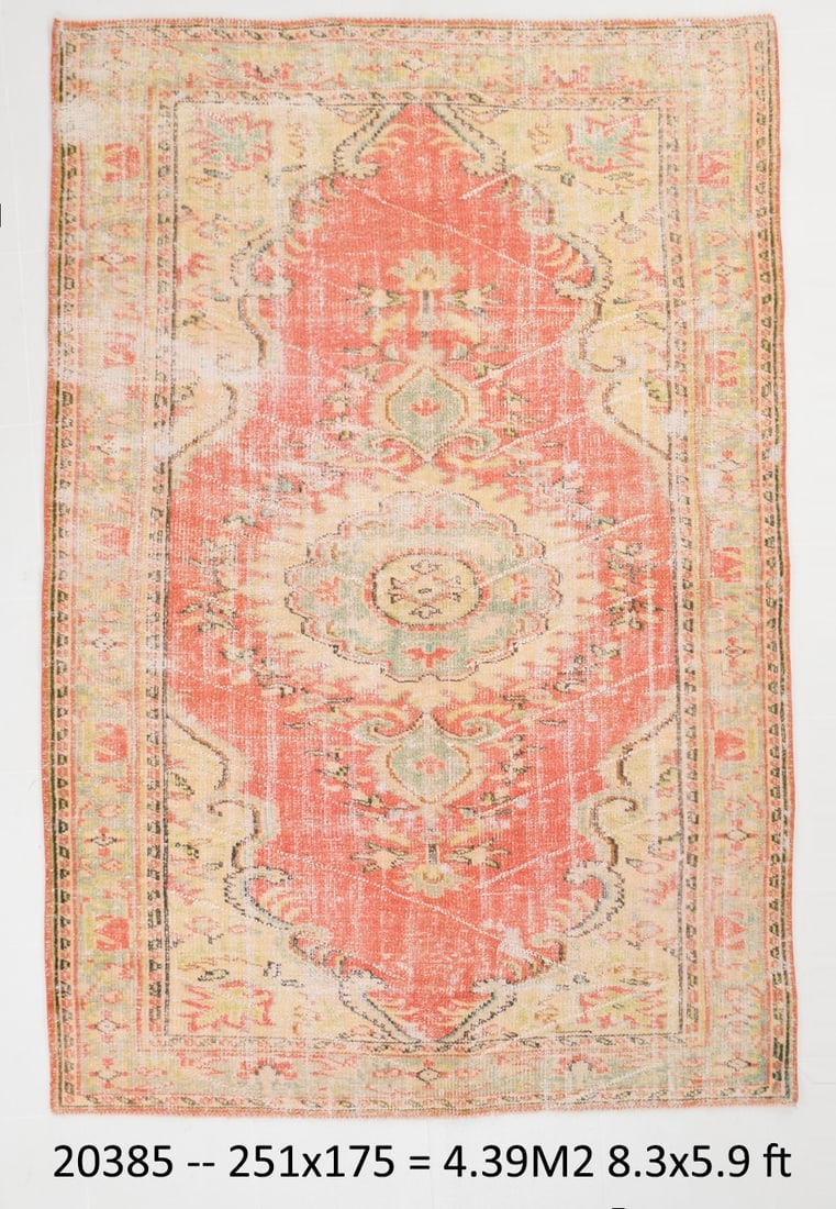 5'8'' x 8'2'' VINTAGE FLOOR CUSHION - 20385: Title: 5'8'' x 8'2'' VINTAGE FLOOR CUSHION - 20385 Description:5'8'' x 8'2'' VINTAGE FLOOR CUSHION - 20385 Origin:Turkiye Date/Period:1960-90 Materials:Wool,Cotton Dimension:5'8''x8'2'' ft, 175x251 cm