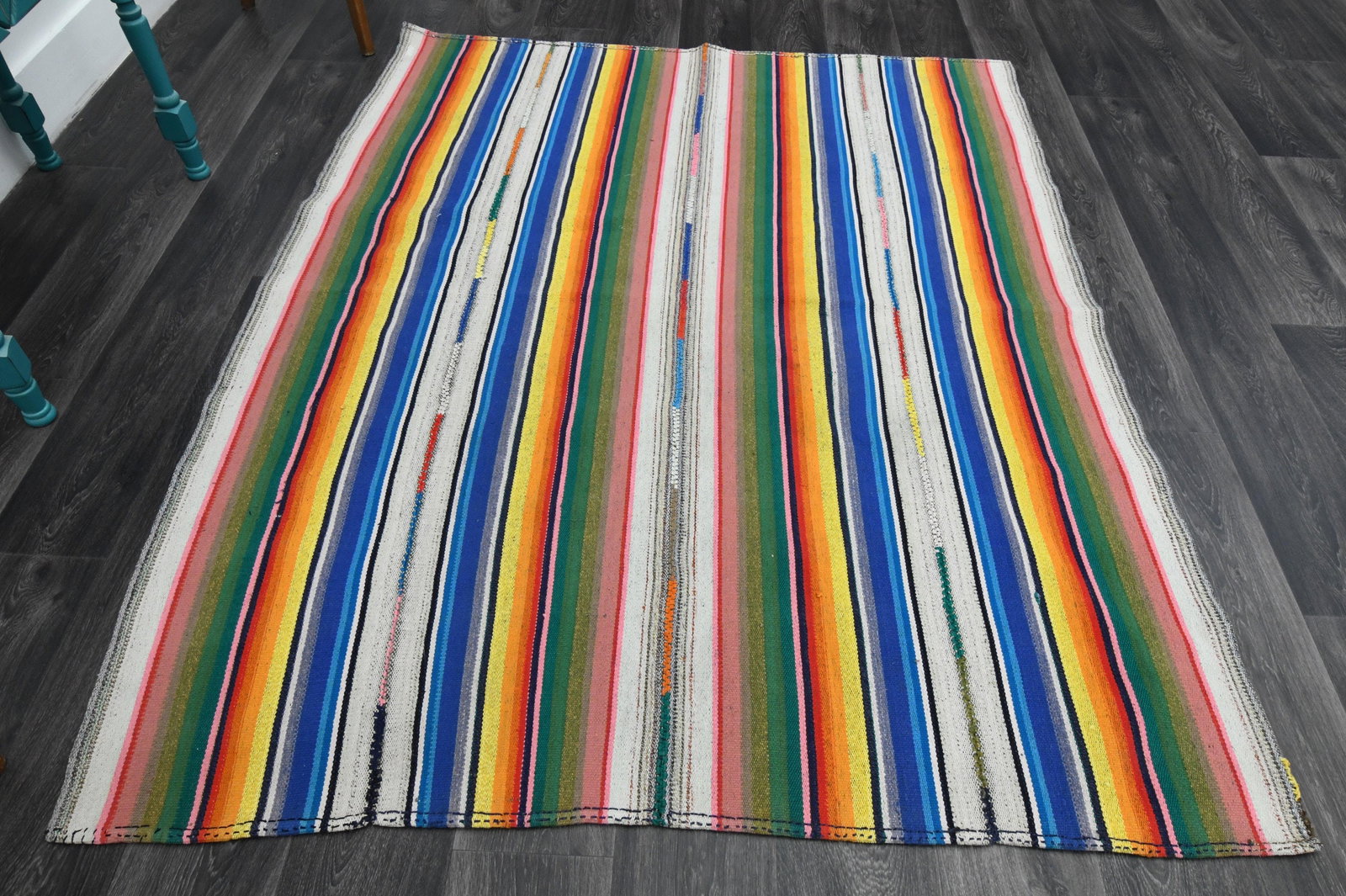 5.3x6.7 ft, TURKISH KILIM Rug: Title: 5.3x6.7 ft, TURKISH KILIM Rug Description: This Turkish one-of-a-kind Vintage Flatweave Kilim Rug is hand-knotted and handwoven by the most skilled artisans who use pure wool, in vibrant, natur
