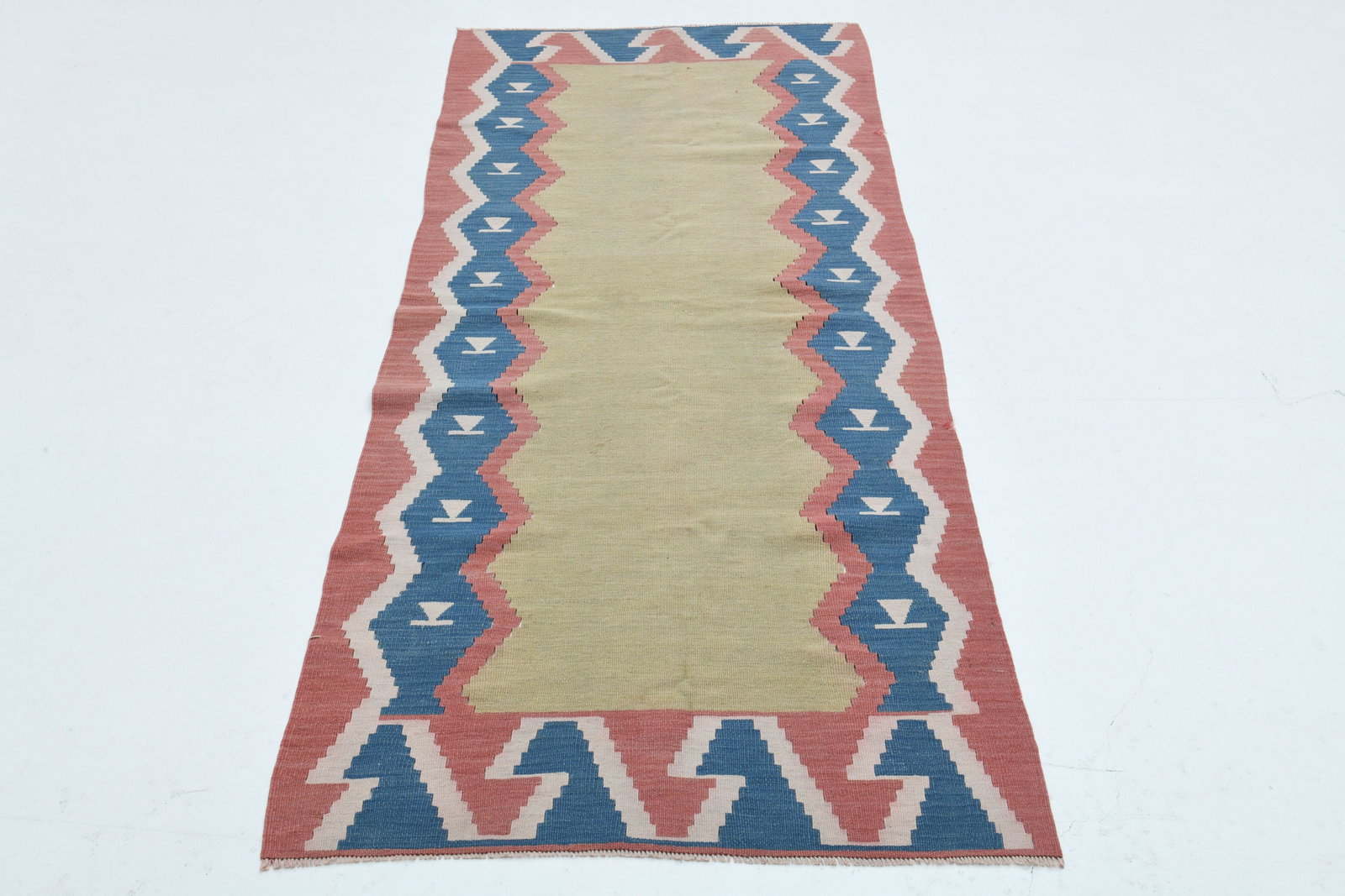 2.8x6.5 ft, TURKISH OUSHAK RUG: Title: 2.8x6.5 ft, TURKISH OUSHAK RUG Description: This Turkish one-of-a-kind Vintage Flatweave Kilim Rug is hand-knotted and handwoven by the most skilled artisans who use pure wool, in vibrant, natu