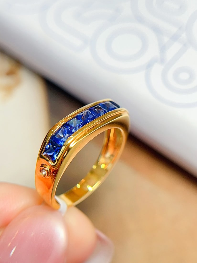 18K Gold Sapphire Ring - 4