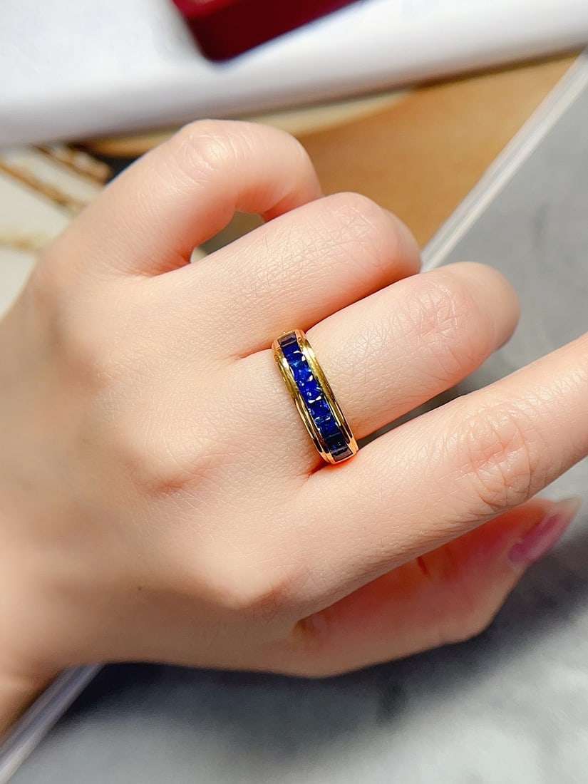 18K Gold Sapphire Ring - 5