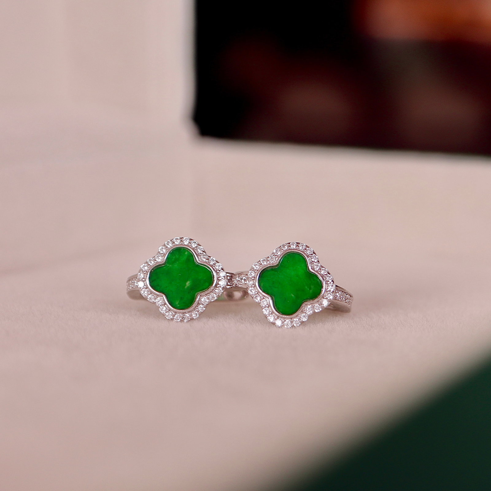 S925 Sterling Silver and Natural Jadeite Earrings: Title: S925 Sterling Silver and Natural Jadeite Earrings Description: These natural jadeite earrings are meticulously set in S925 sterling silver, showcasing a rich, deep gold hue with a full,
