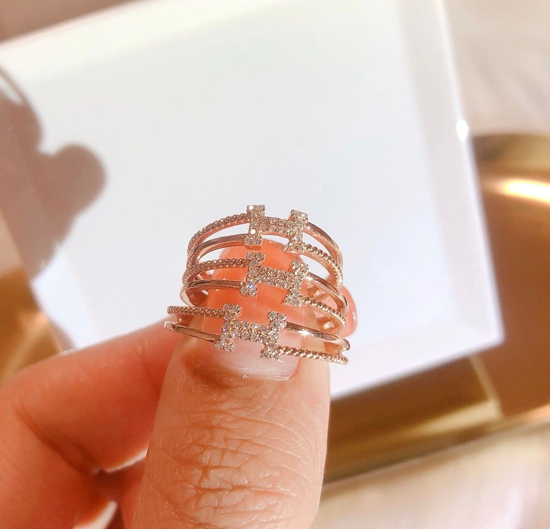 18K Gold Diamond Ring - 6