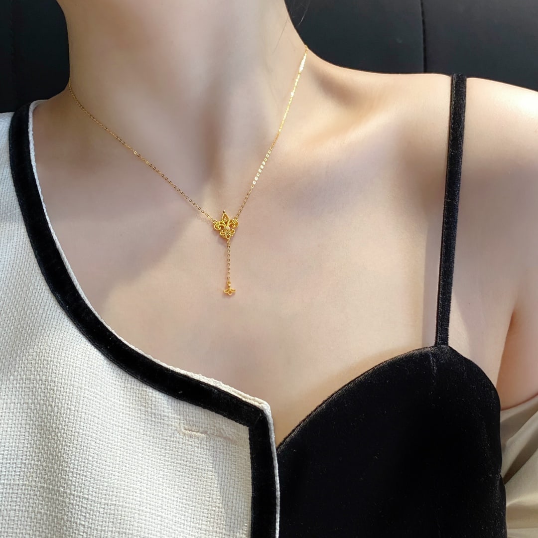 18K Gold Diamond Necklace - 8