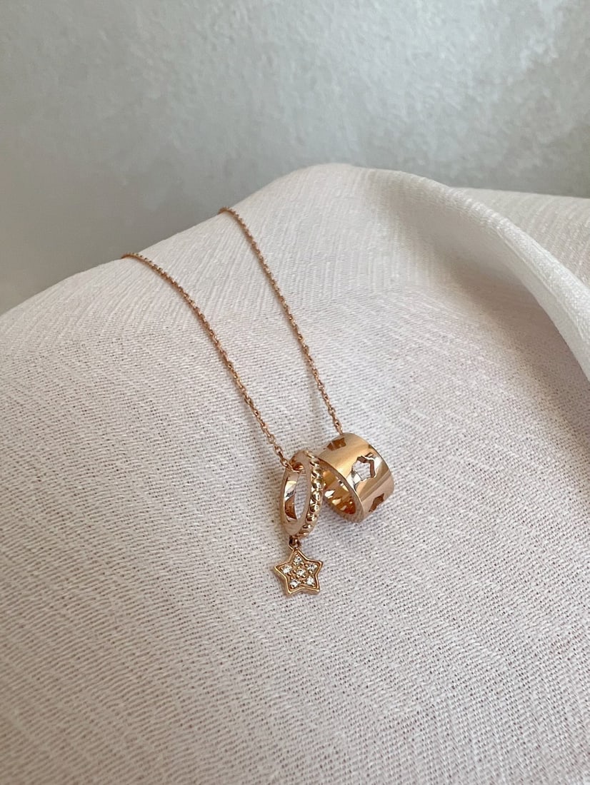 18K Gold Diamond Necklace - 2