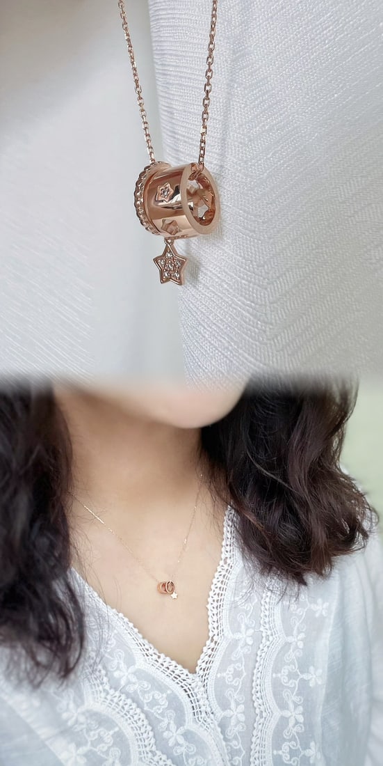18K Gold Diamond Necklace - 9