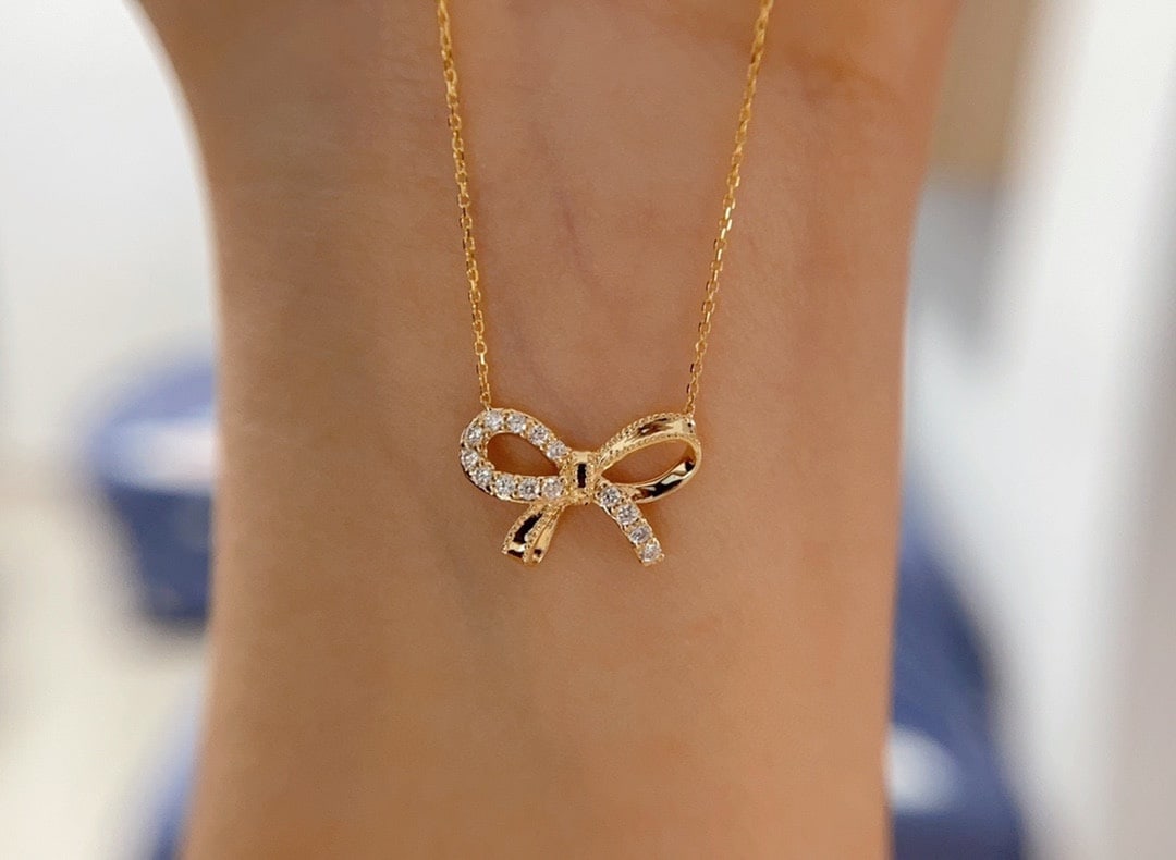 18K Gold Diamond Bow Necklace - 7