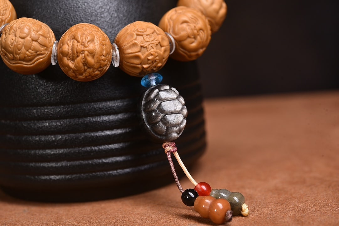 Natural Monkey Head Walnut Carved Bracelet - 4
