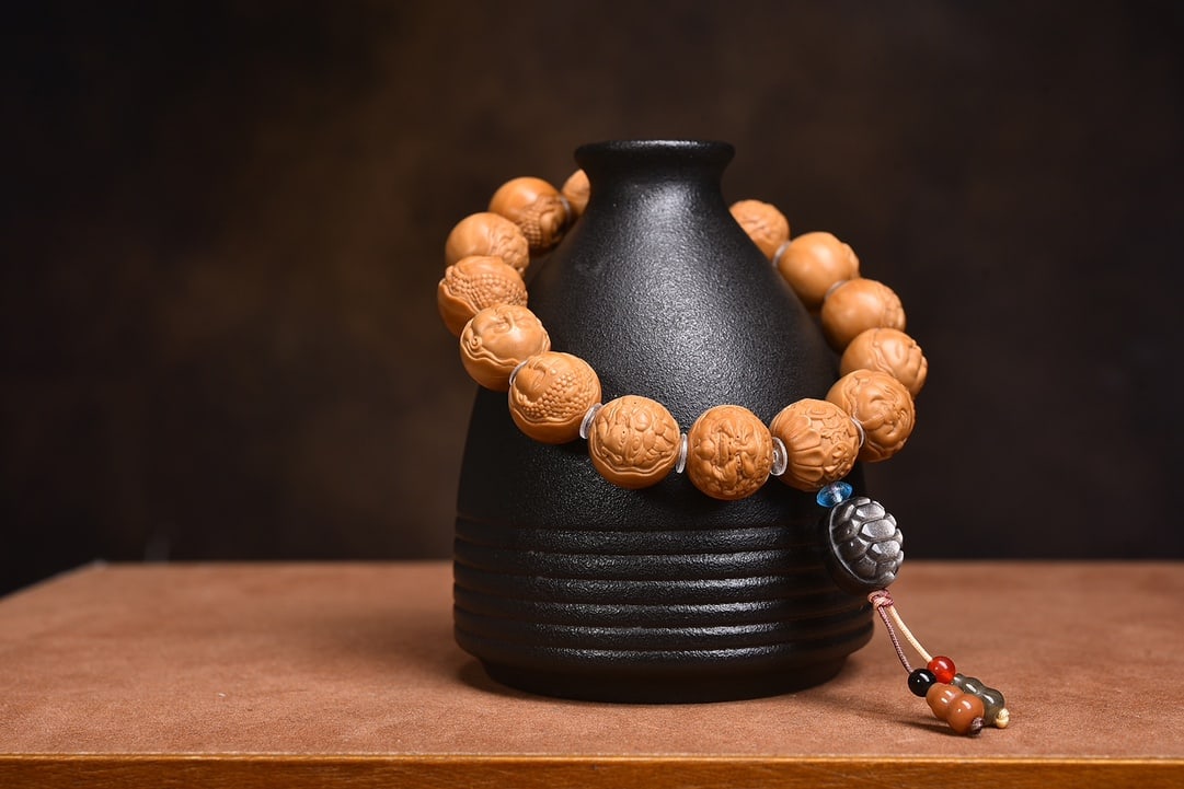 Natural Monkey Head Walnut Carved Bracelet - 6