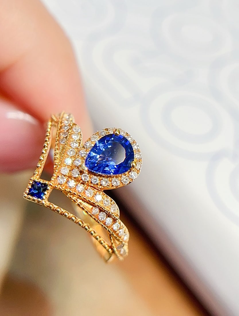 18K Gold Sapphire Ring - 4