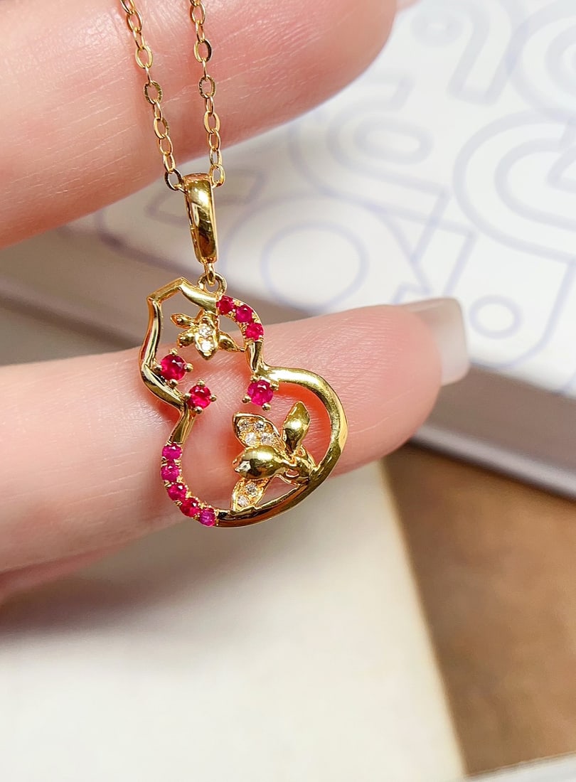 18K Gold Ruby Pendant - 3