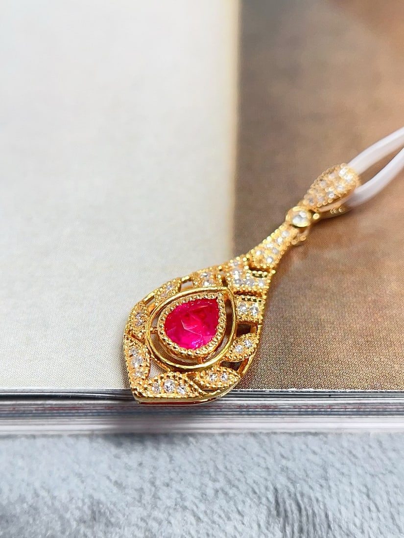 18K Gold Ruby Pendant - 2