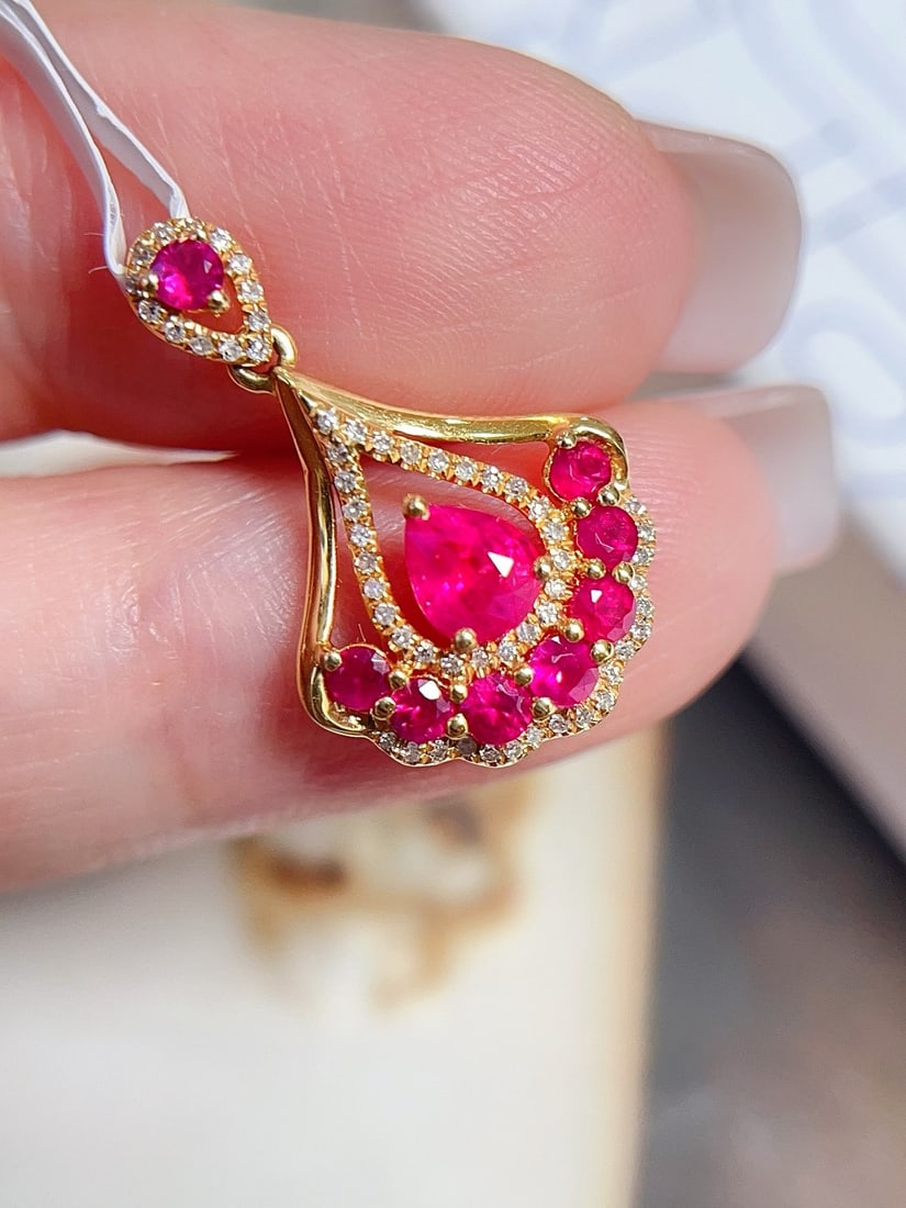 18K Gold Ruby Pendant - 3
