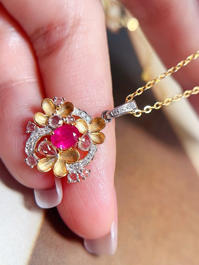 18K Gold Ruby Pendant - 2