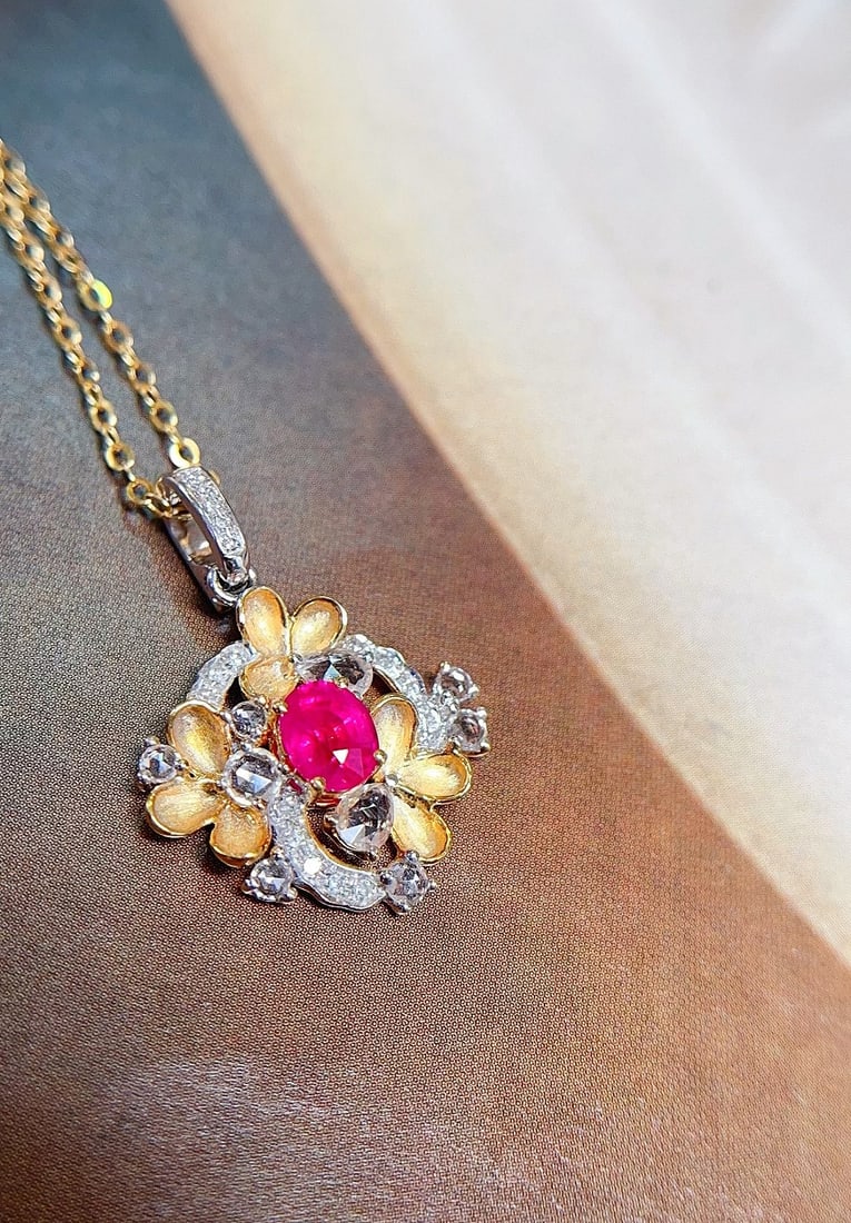 18K Gold Ruby Pendant - 4