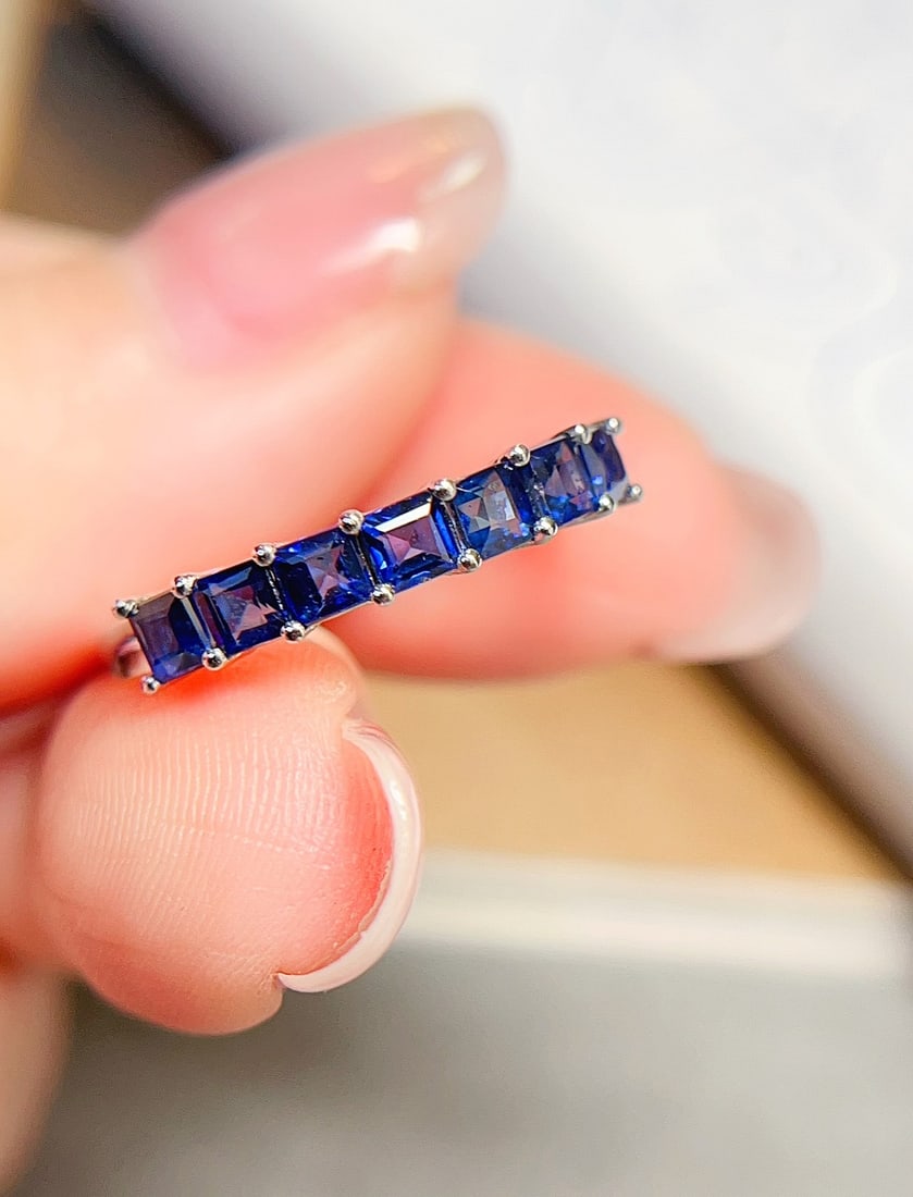 18K Gold Sapphire Ring - 4