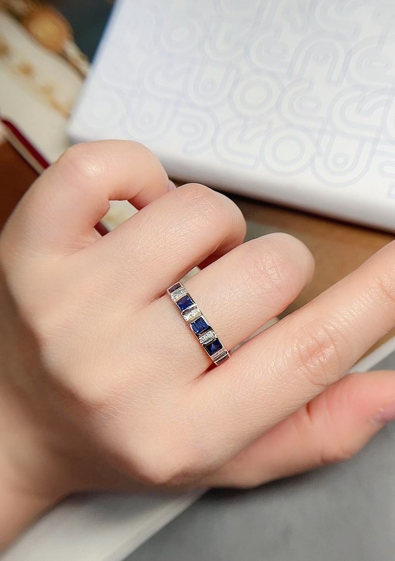 18K Gold Sapphire Ring - 5