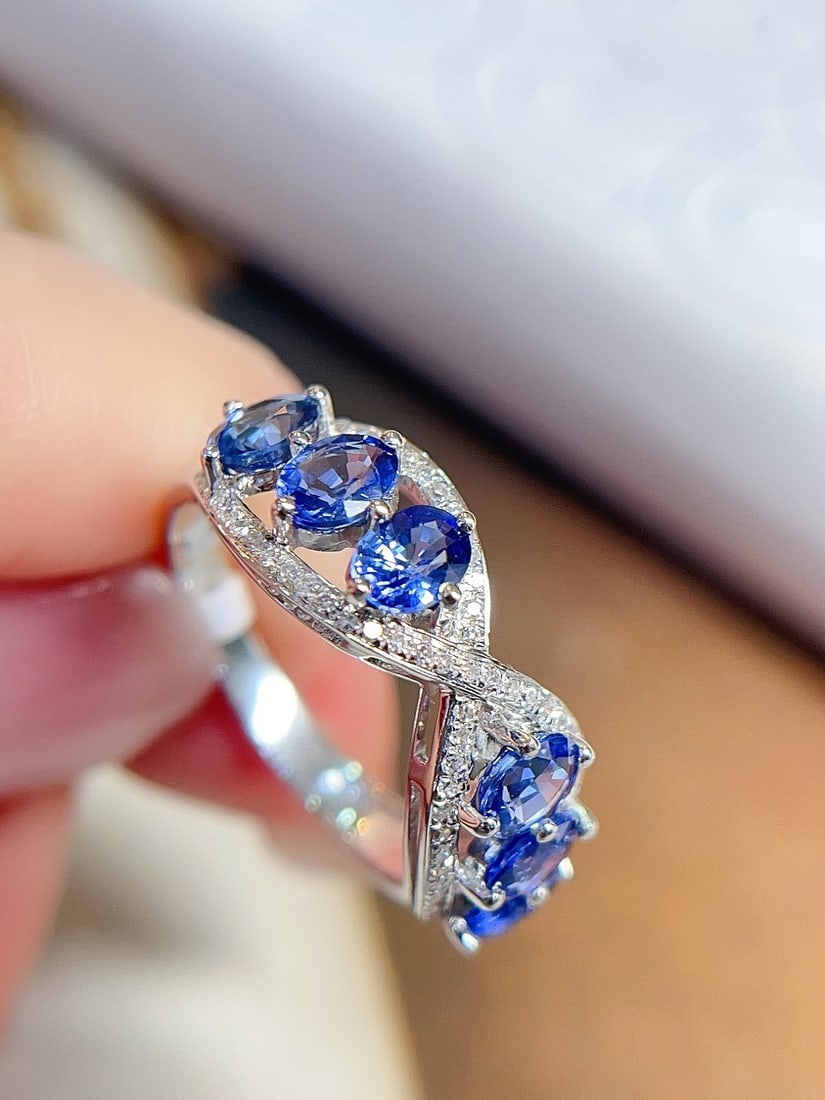 18K Gold Sapphire Ring - 3