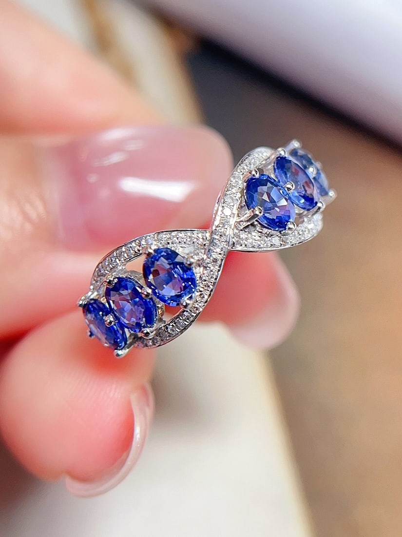 18K Gold Sapphire Ring - 4