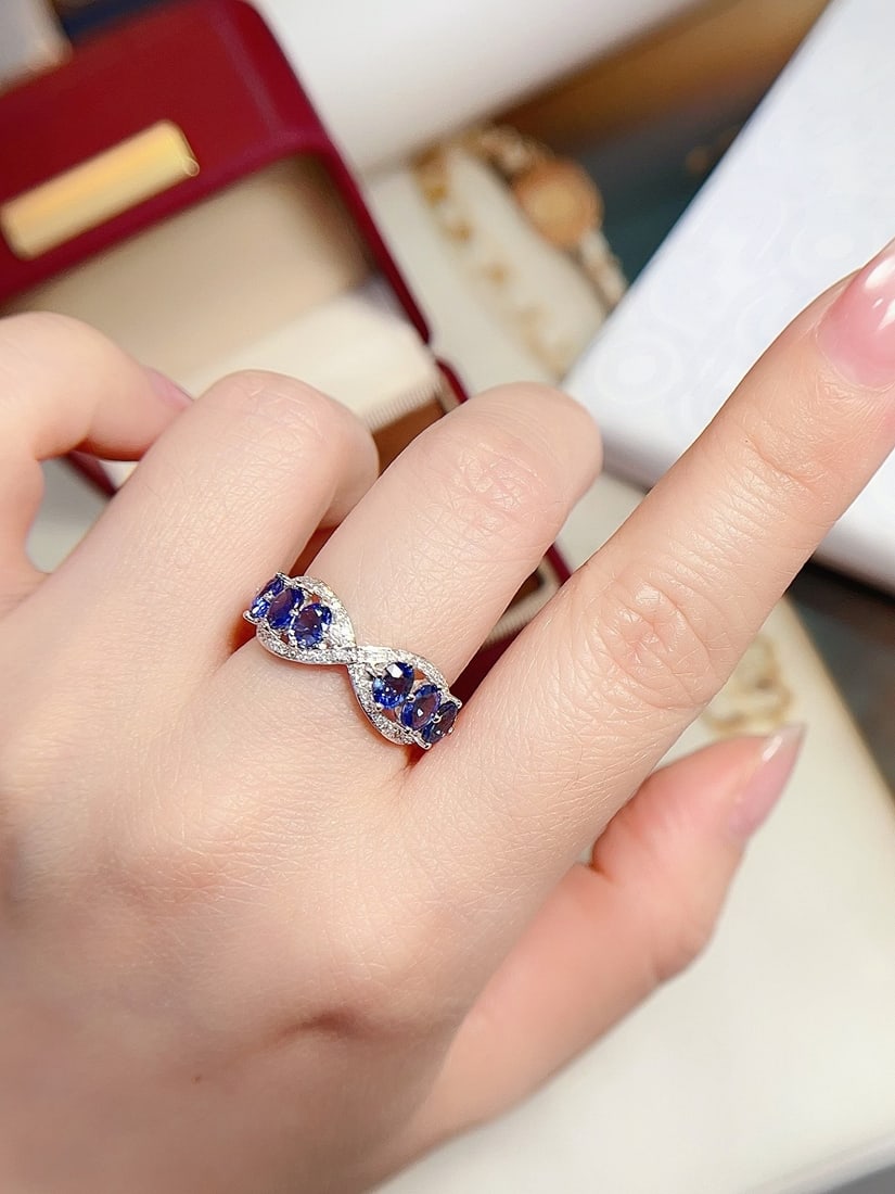 18K Gold Sapphire Ring - 5