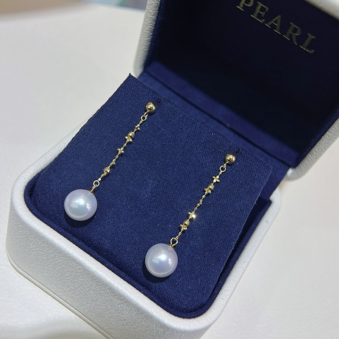 Natural Freshwater Pearl Earrings (1 of 8)
