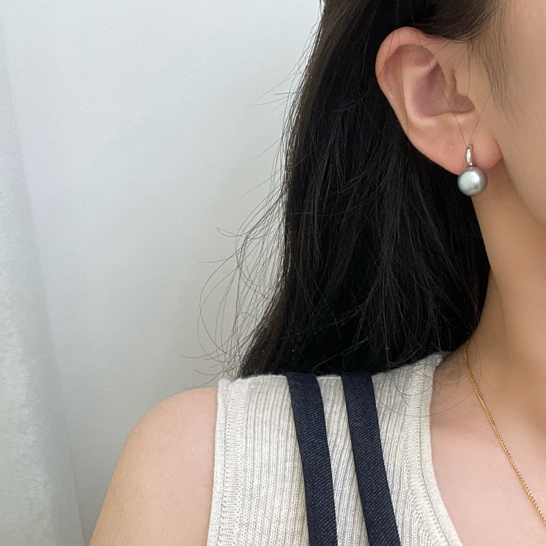 18K Gold Natural Tahitian Pearl Earrings - 2