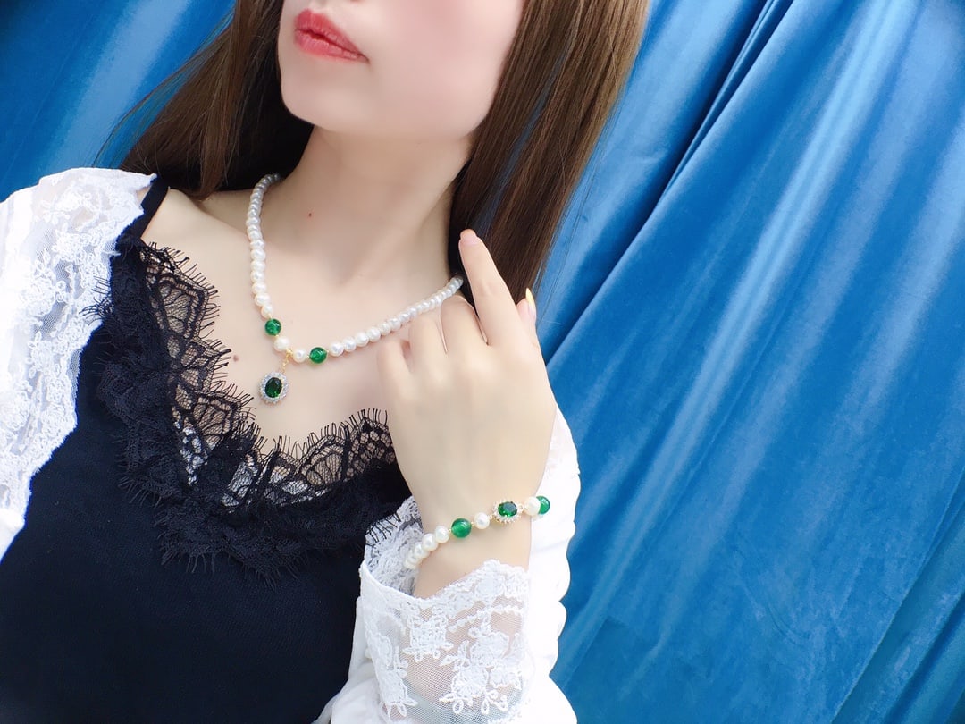 Natural White Pearl Necklace and Bracelet Set - 9
