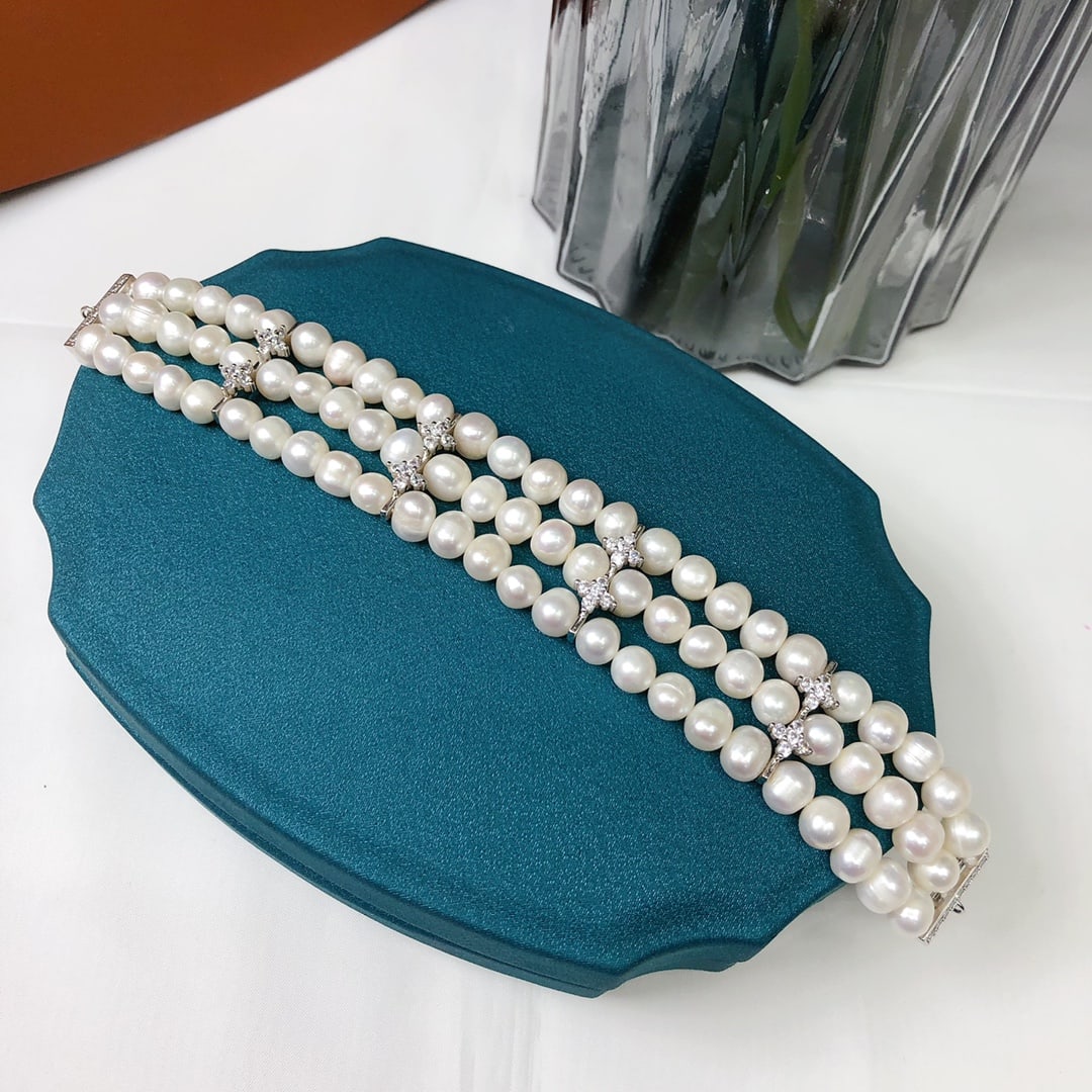 Natural Freshwater White Pearl Bracelet - 6