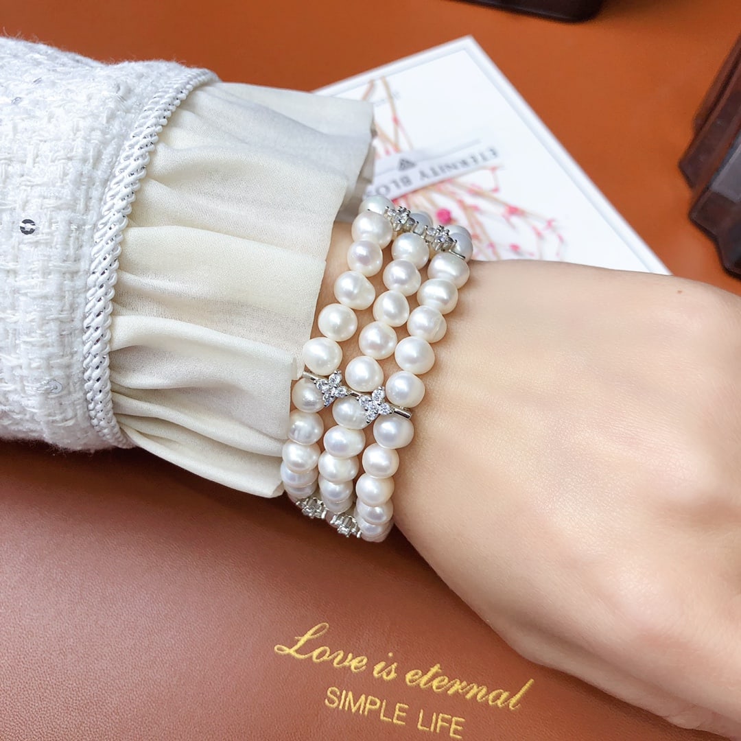 Natural Freshwater White Pearl Bracelet - 8