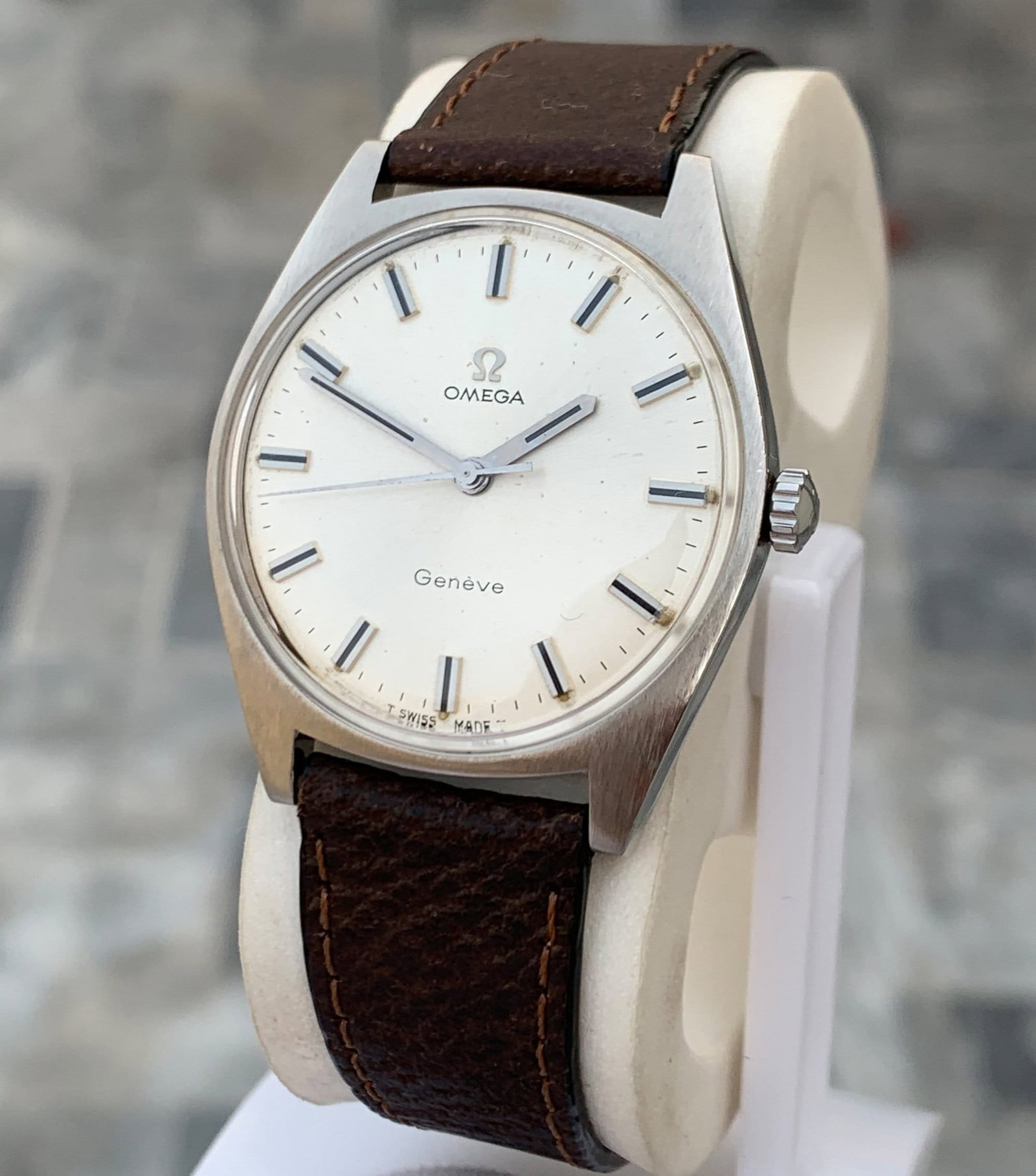 Vintage Omega Geneve, Automatic Winding English made Dennison Stainless case for Gray leather Strap - 5