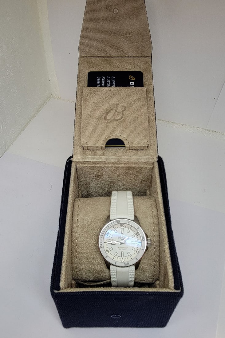 Ladies BREITLING SUPEROCEAN Automatic Chronometer Watch White Dial A17377 EXLNT - 11
