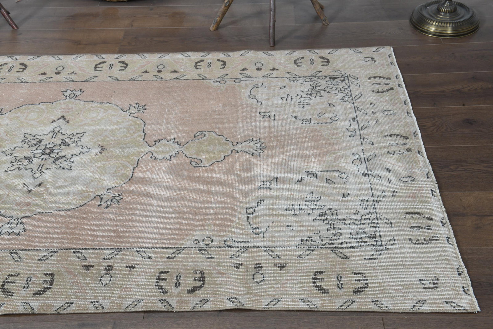 9'8x13'6 ft, UNIQUE MOTIFS RUG: Title: 9'8x13'6 ft, UNIQUE MOTIFS RUG Description: This Turkish one-of-a-kind Anatolian Vintage Rug is hand-knotted and handwoven by the most skilled artisans who use pure wool, in muted, natural tone