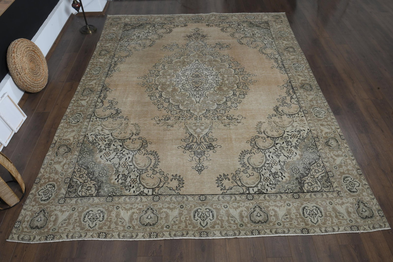 9'5x12'3 ft, ORANGE OVERSIZED RUG: Title: 9'5x12'3 ft, ORANGE OVERSIZED RUG Description: This Turkish one-of-a-kind Anatolian Vintage Rug is hand-knotted and handwoven by the most skilled artisans who use pure wool, in muted, natural t
