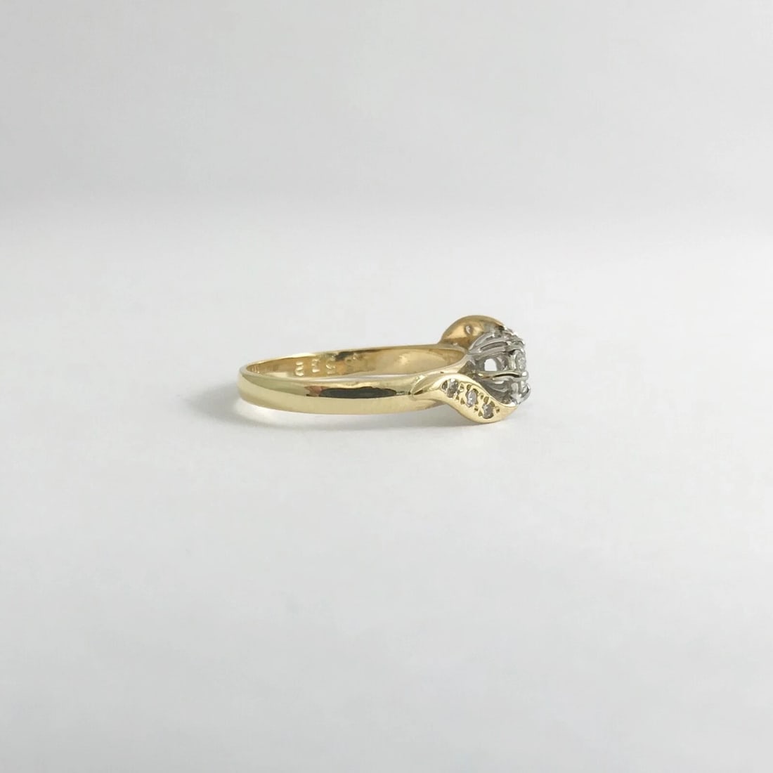 Round 3-Stone Diamond Ring 18K Yellow Gold, .35 CTW, 2.57 Grams - 9