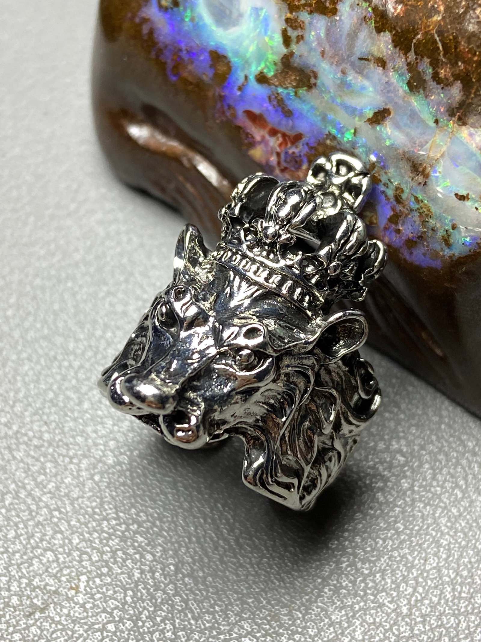 Hollow three-dimensional Lion King knuckle ring amulet ring - 3