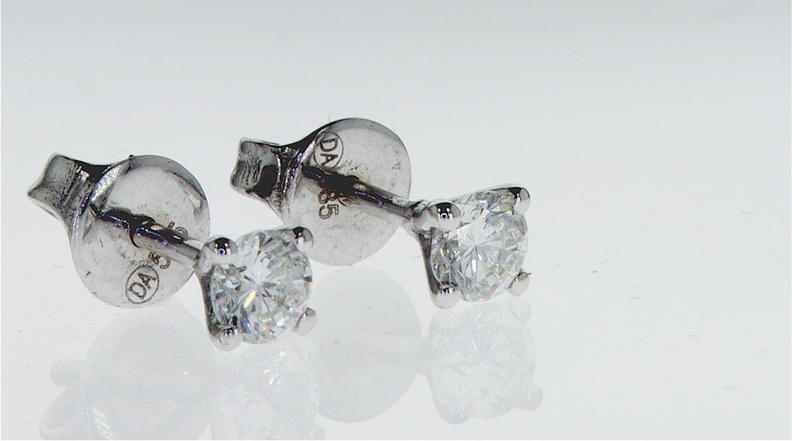 0.45cttw Natural Diamond Earrings 14K White Gold 1.17 gr - 5
