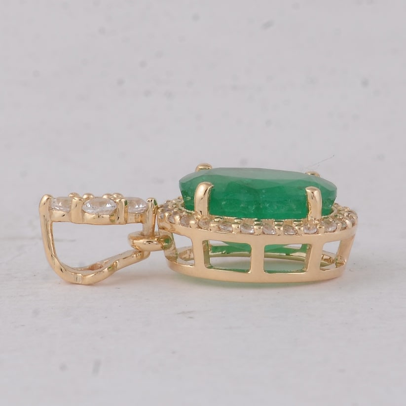 1.65 Ct Oval Emerald 9K Gold Pendant - 4