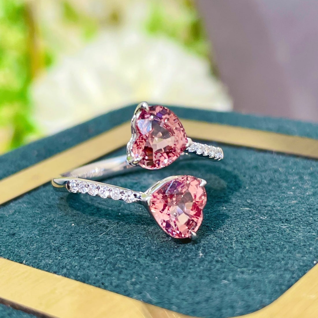 14K GOLD 2.18 CT NATURAL SPINEL & DIAMOND RING - 2