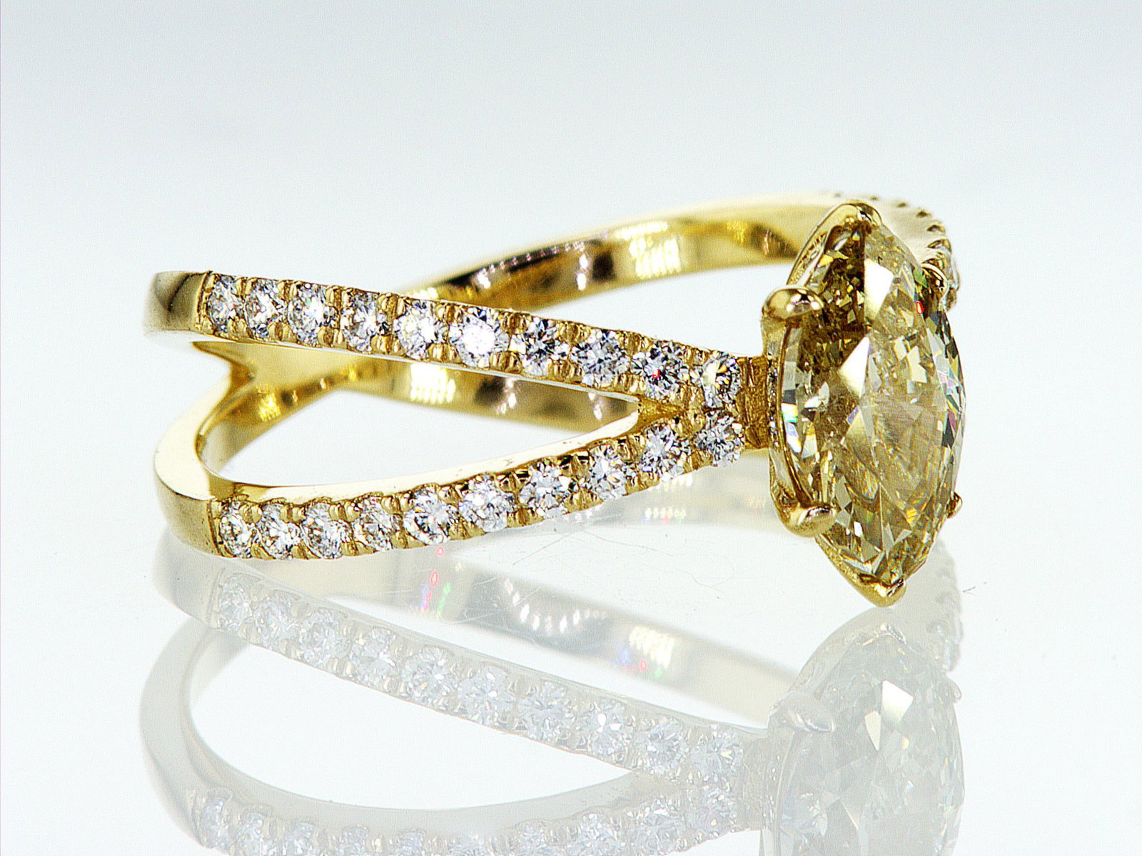 1.40cttw Natural Diamond & Natural Diamond Ring 14K Yellow Gold 2.62 gr - 3