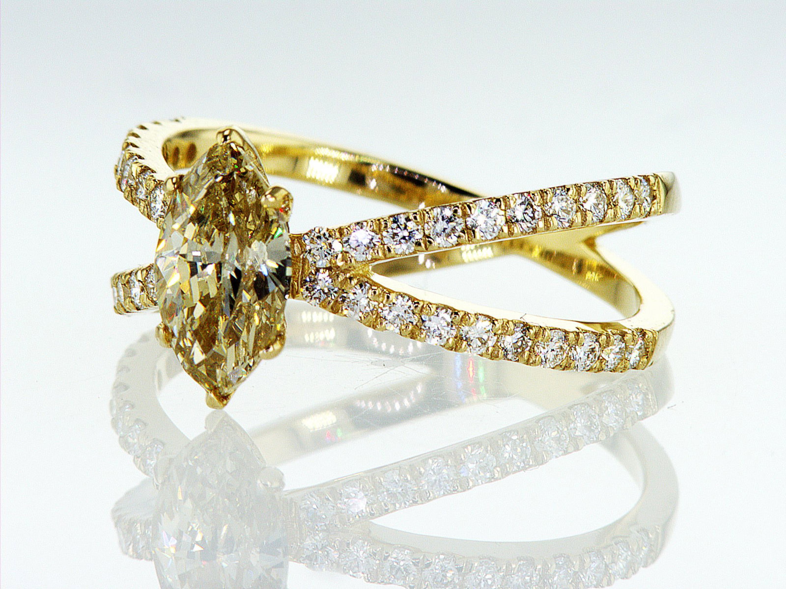 1.40cttw Natural Diamond & Natural Diamond Ring 14K Yellow Gold 2.62 gr - 8